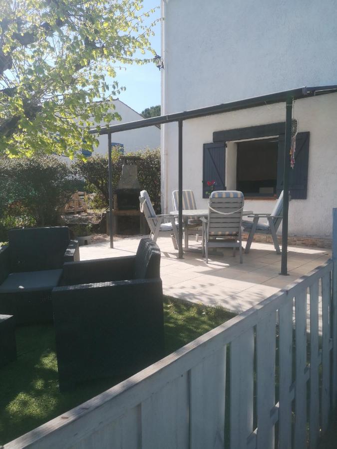 Le Mas Du Bijou Bleu Puget-sur-Argens Exterior photo