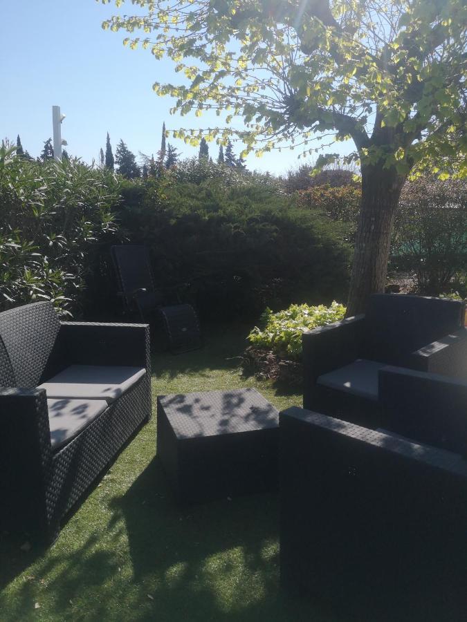 Le Mas Du Bijou Bleu Puget-sur-Argens Exterior photo