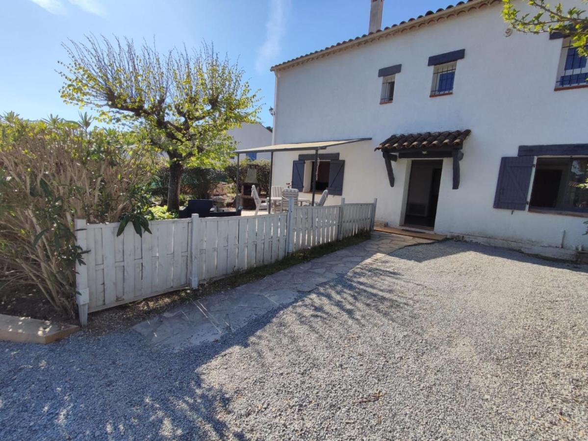 Le Mas Du Bijou Bleu Puget-sur-Argens Exterior photo