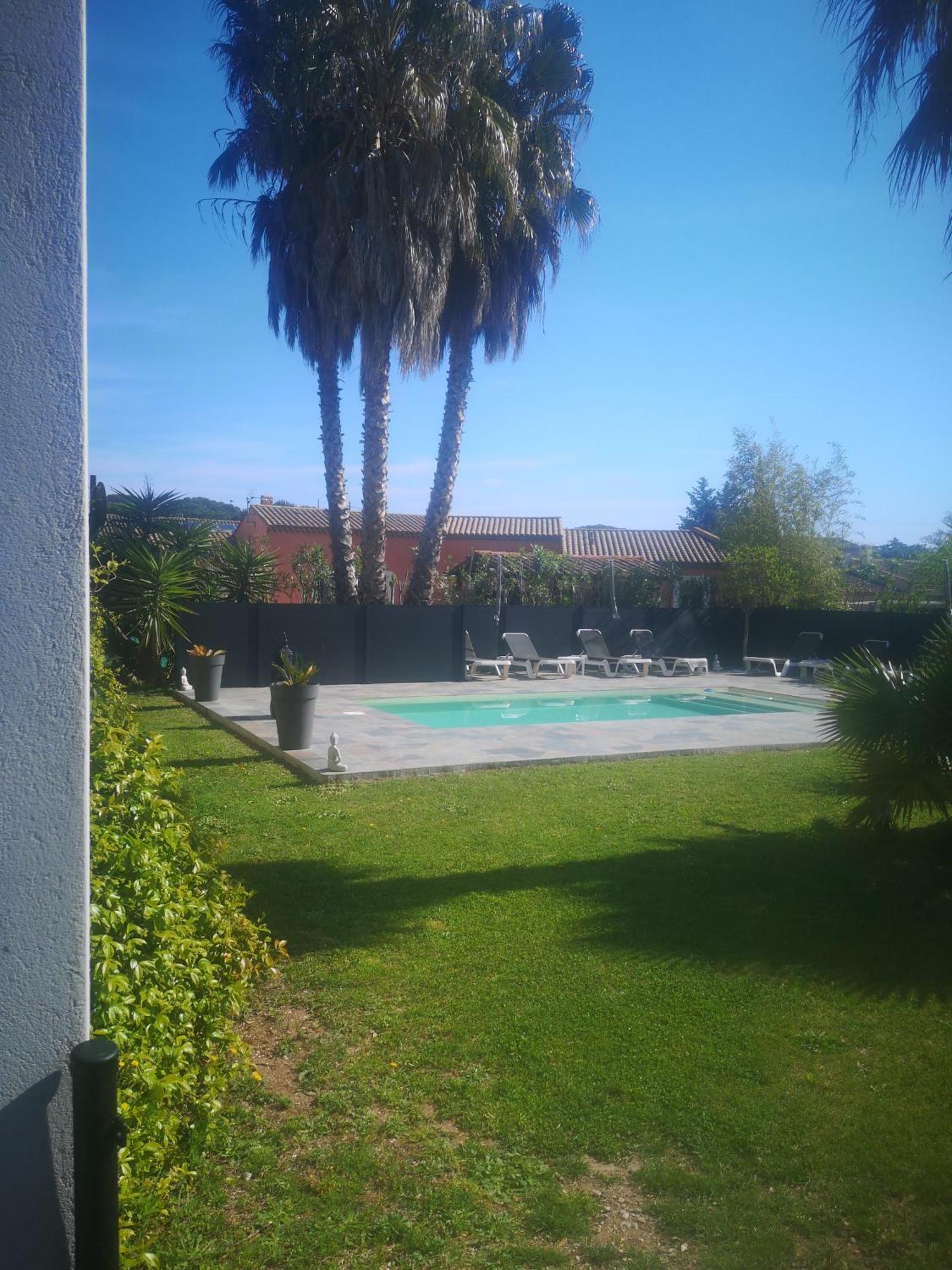 Le Mas Du Bijou Bleu Puget-sur-Argens Exterior photo